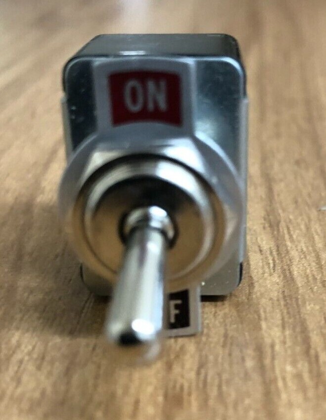MCM 26-030 STANDARD TOGGLE SWITCH DPDT