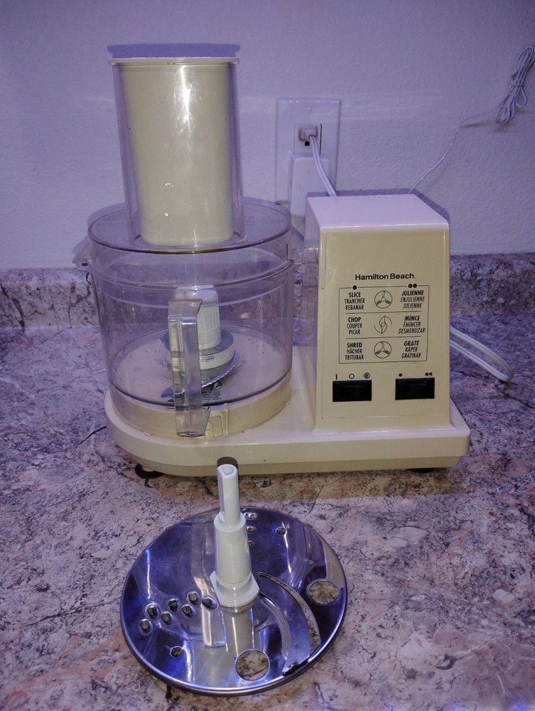Hamilton Beach Food Processor Mod. 702R. Listed 917B