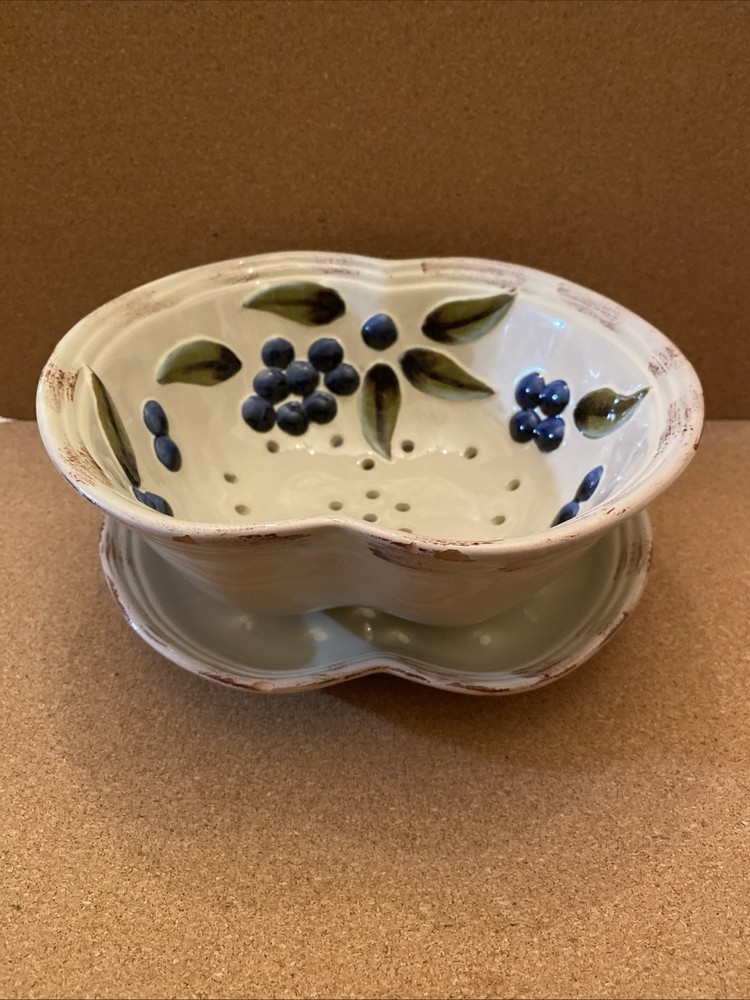 Rommel Nueva Saparna Grape Colander & Base 2 Piece Pottery