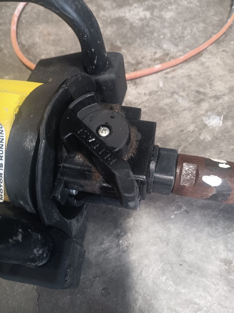 Concrete Vibrator With Quick Detach And 5' Stinger