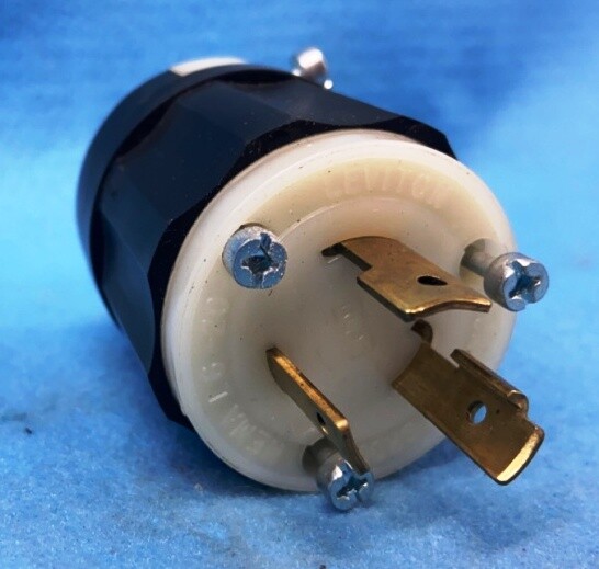 LEVITON 2321 LOCKING PLUG 20A-250V, L6-20