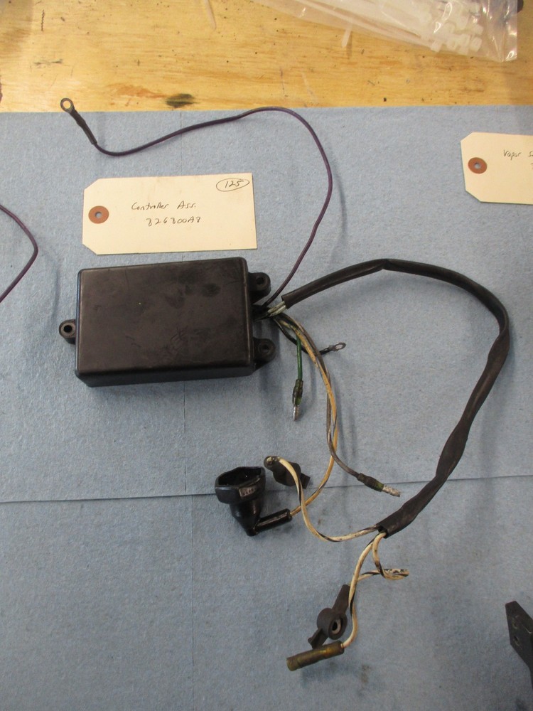 MERCURY OUTBOARD CONTROLLER ASSEMBLY 826800A8 (125)