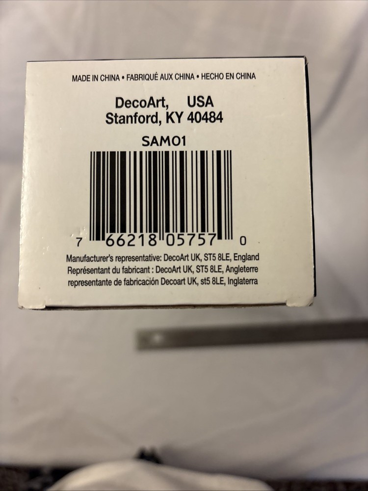 NIB DecoArt Table Top Easel