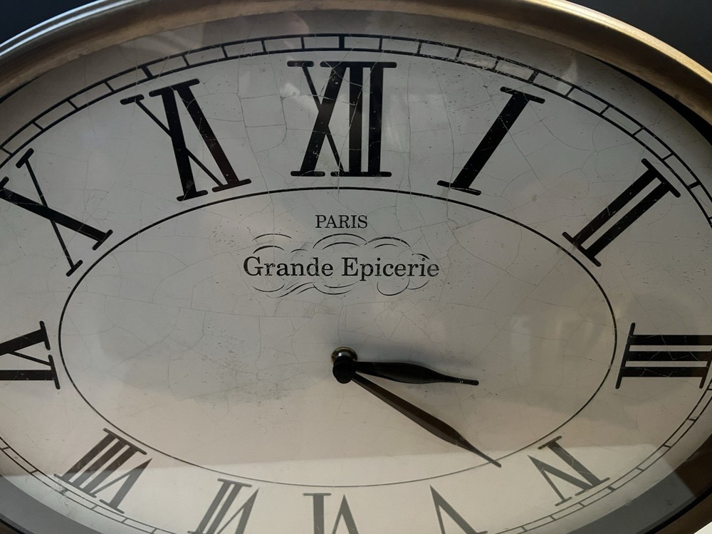 Paris Grande Epicerie Oval Desk Clock