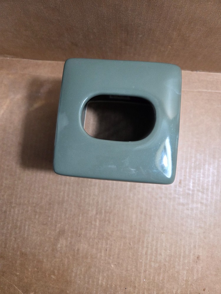 Tissue Cover Square Ceramic Nobility Sage Green