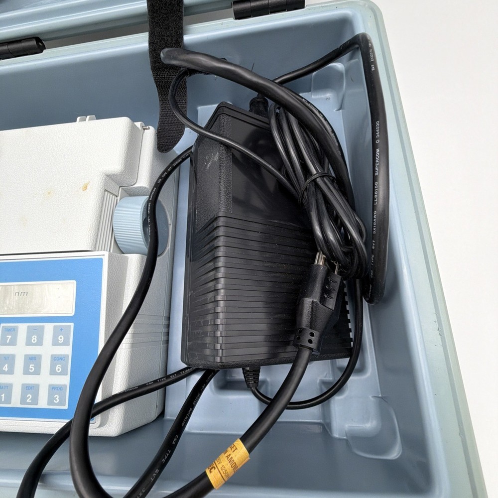 HACH DREL DR/2000 Direct Reading Spectrophotometer Water Testing Kit READ