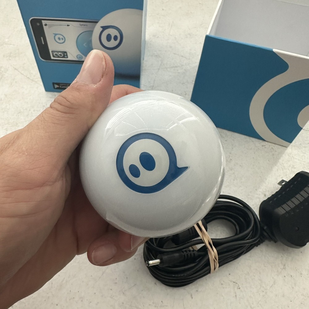 Sphero iOS and Android App Controlled Robotic Ball - White. W/ Box Works Tested