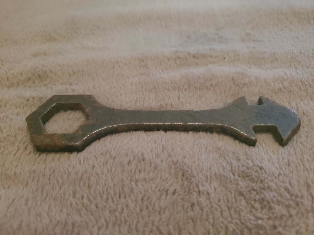 VINTAGE SPECIALITY WRENCH