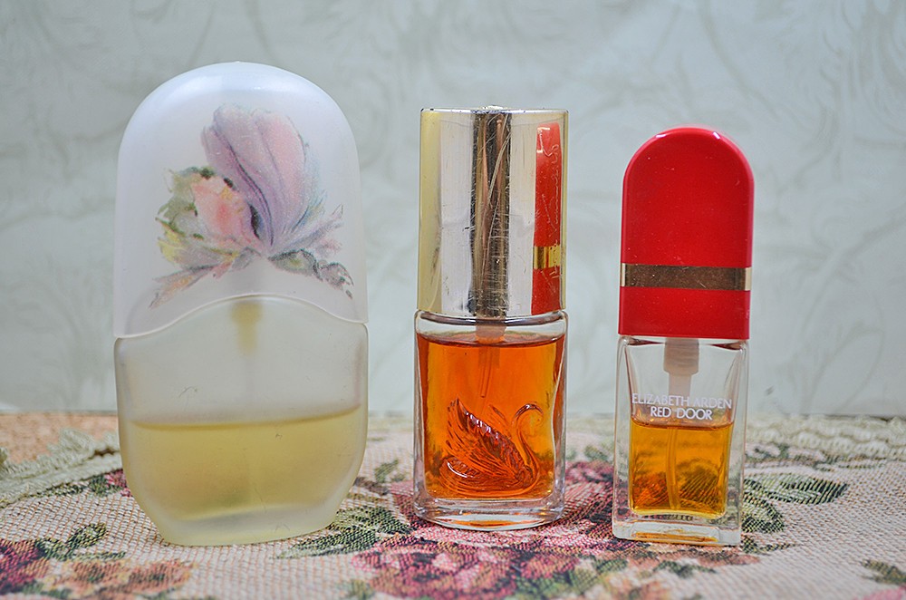 perfume Bottles collection lot Includes Exclamation! Incognito