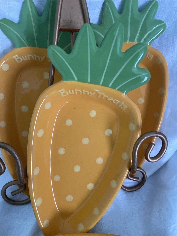 4 Hallmark Carrot Shaped Bunny Treats Plates Easter Spring