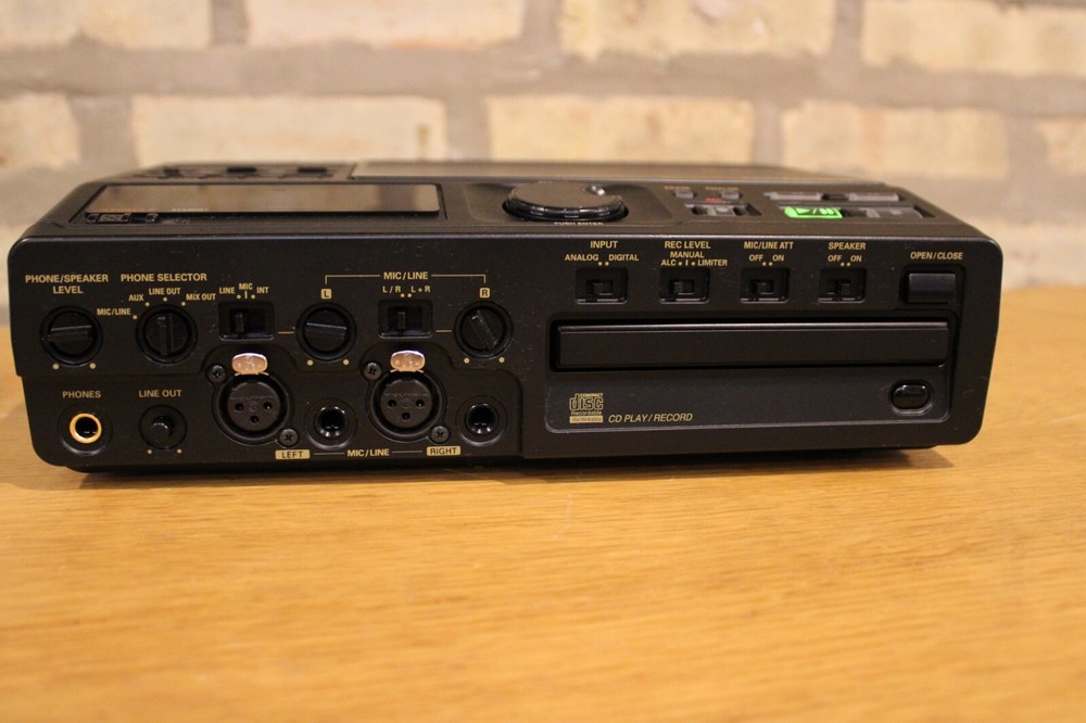 Marantz CDR300 Professional CD Recorder W/,remote ,,serviced. Fully Functional
