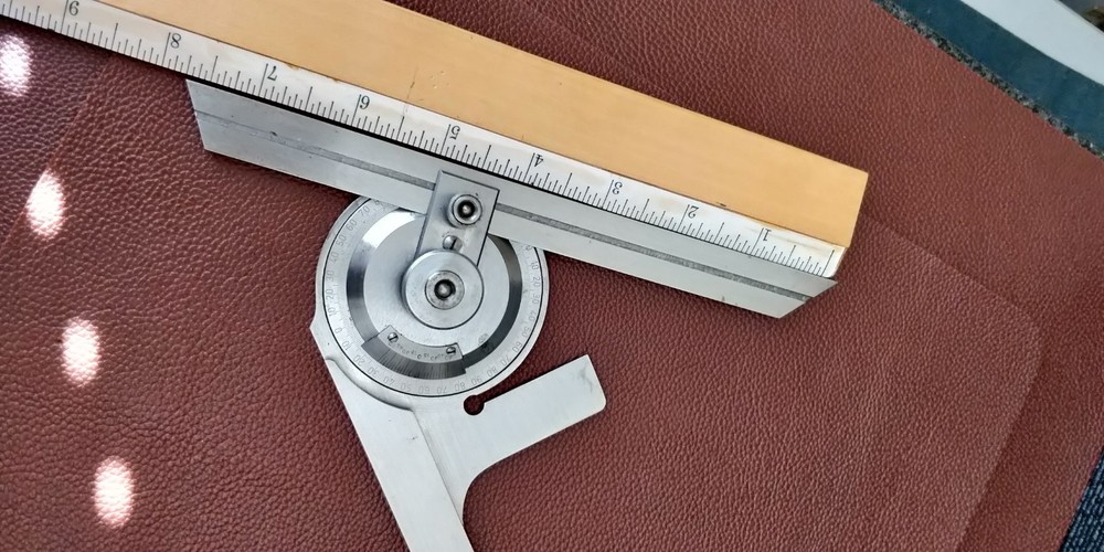 Vintage Machinist Universal Bevel Protractor with 8" Blade