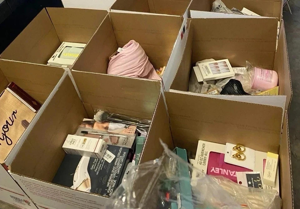 Exciting Large mystery box (general merchandise)