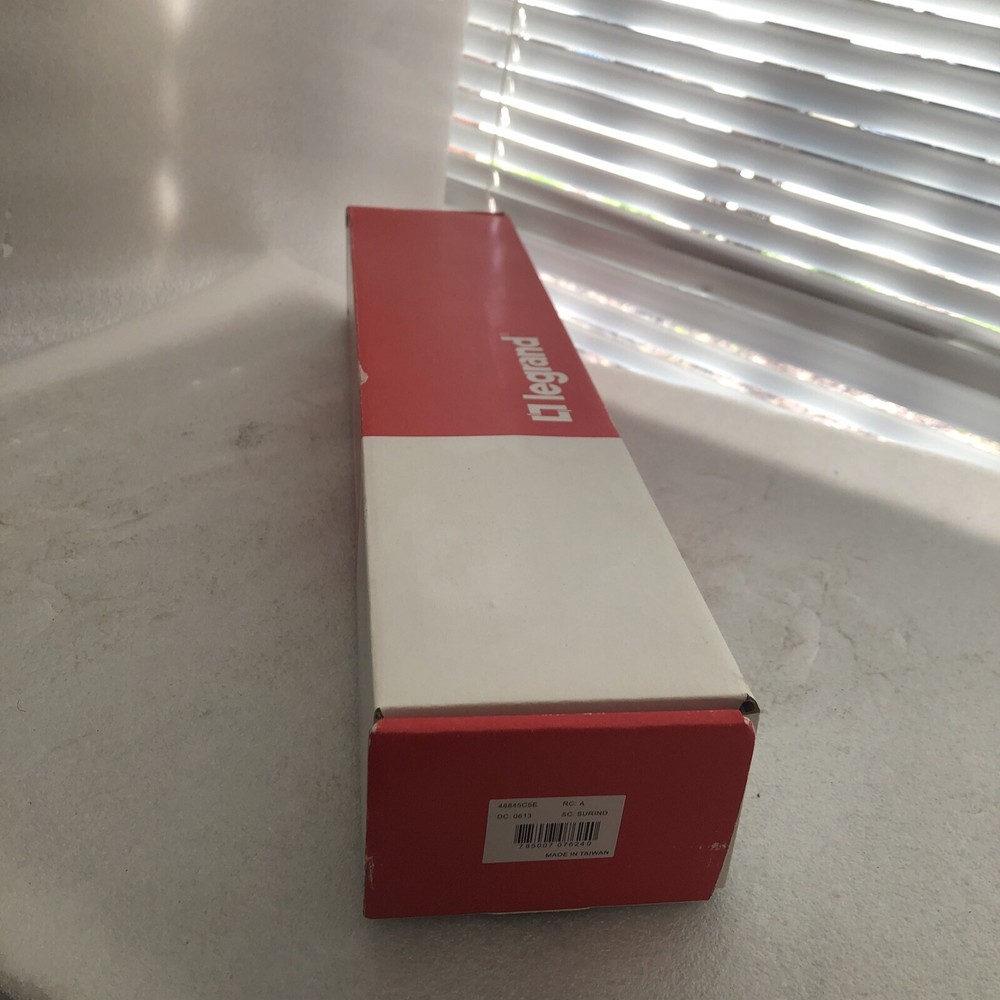 Olegrand 48845C5E 48-Port Communication Circuit Accessory Panel