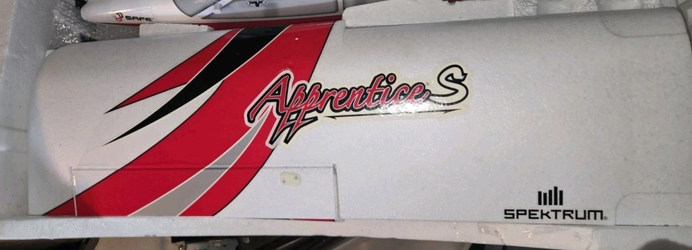 E-FLITE APPRENTICE S 15 E RTF WITH SAFE OPEN BOX