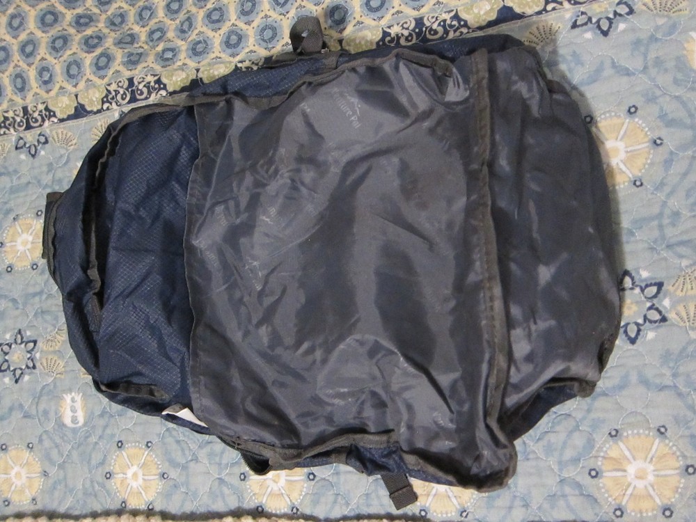 Venture Pal Field Operation 35L Blue Lightweight Packable Backpack