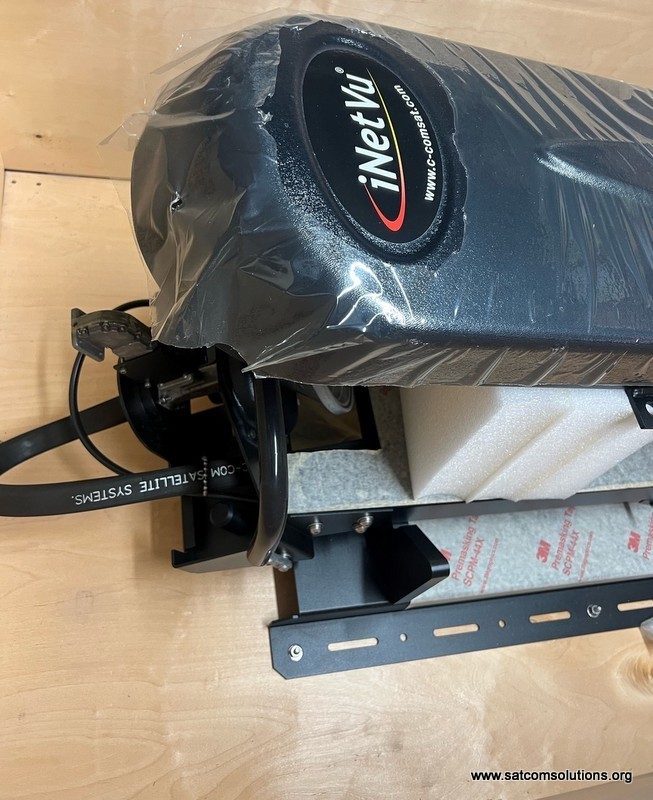 C-Com iNetVu 980 Ku-Band Drive-Away Antenna System