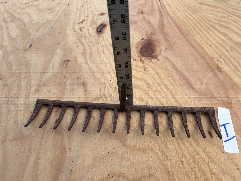 Rake Head Rusty Rustic no handle Original Vintage Primitive Metal