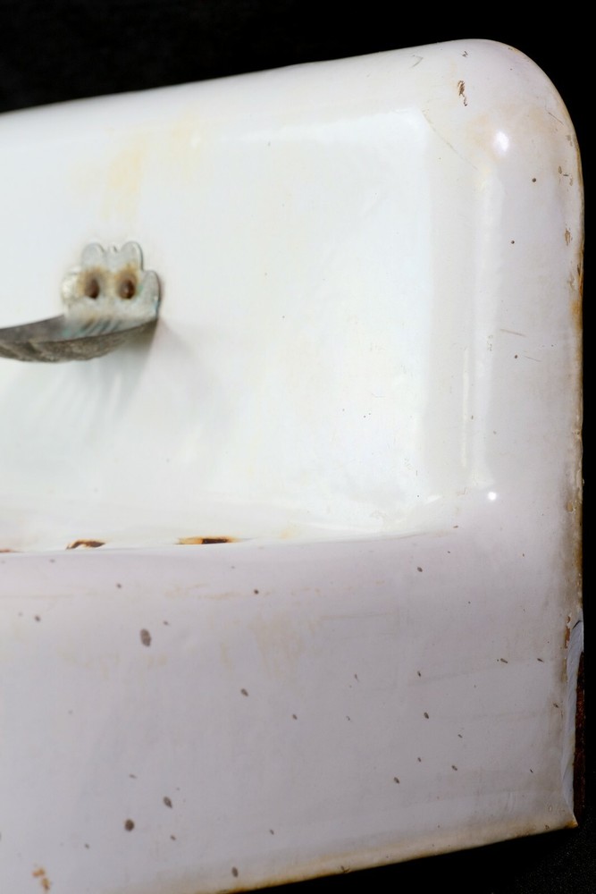 1910s Wall Mount White Cast Iron Sink with Shell Soap Holder
