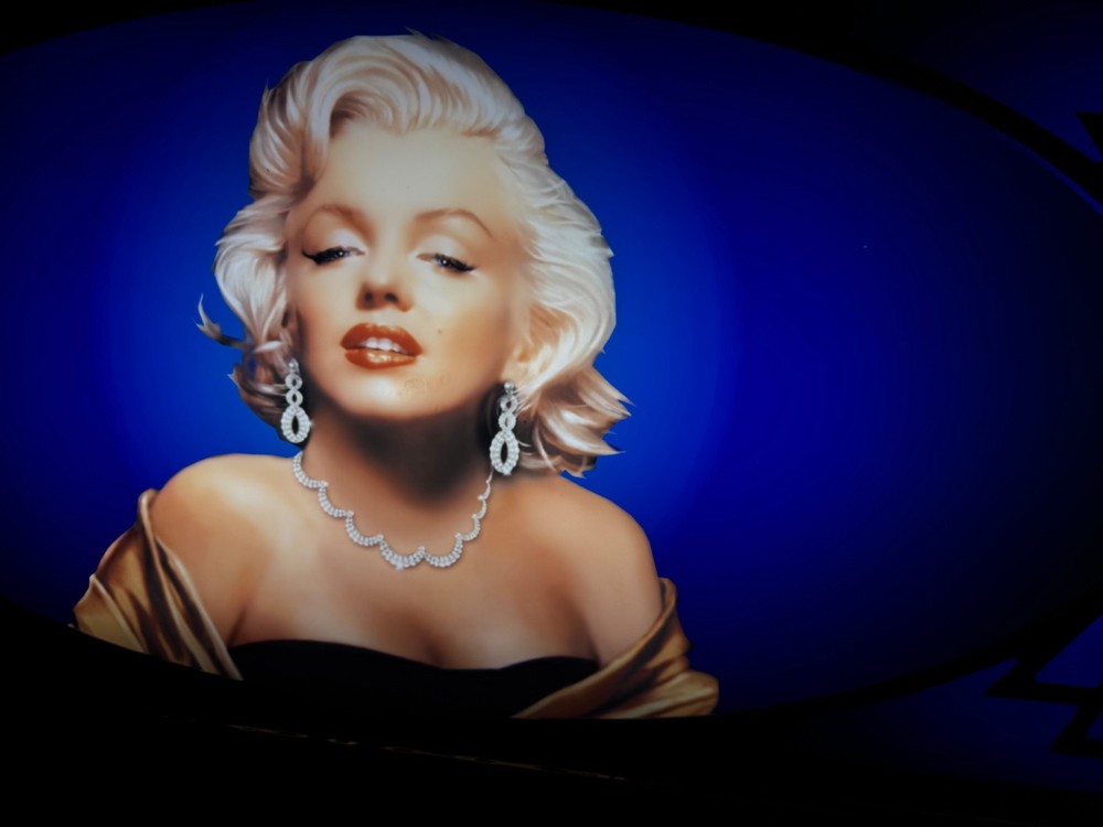 Marilyn Monroe SLOT MACHINE TOPPER LIGHTED