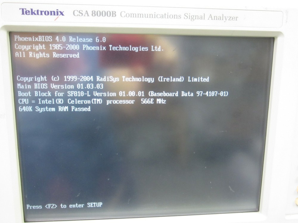 Tektronix CSA 8000B Communications Signal Analyzer