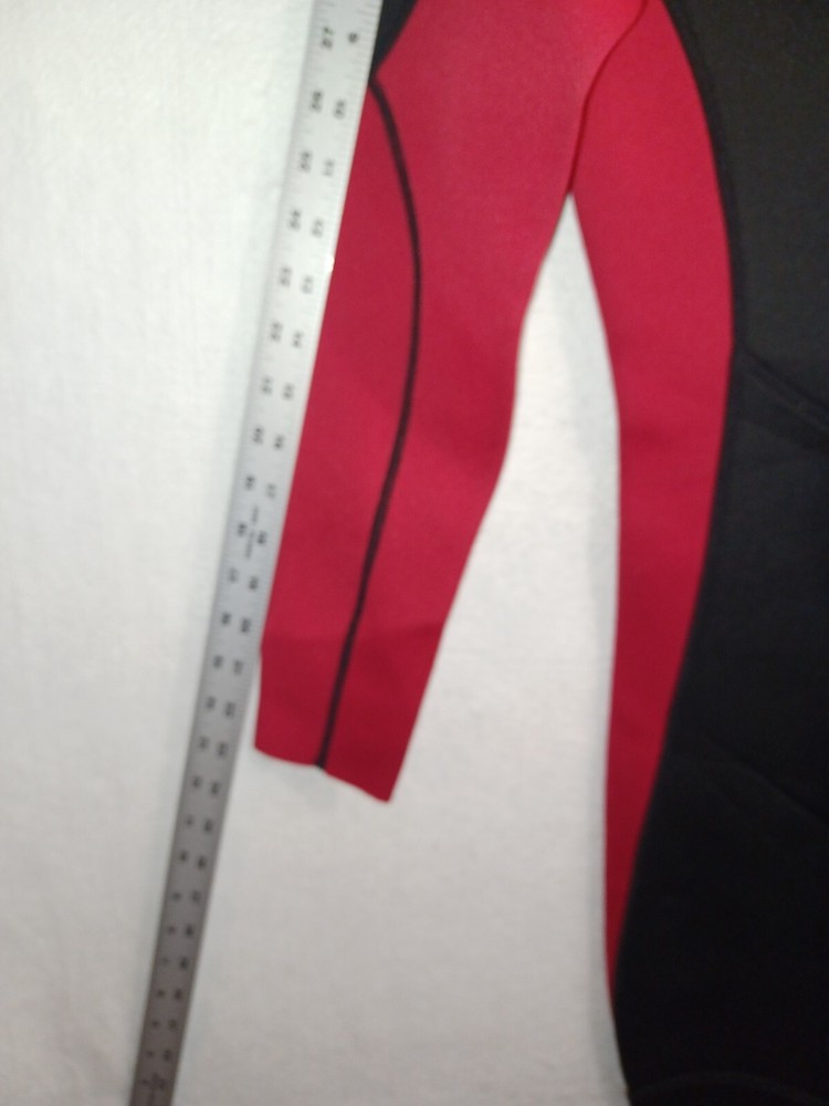 Movigor Wetsuit size Small new black and red colored