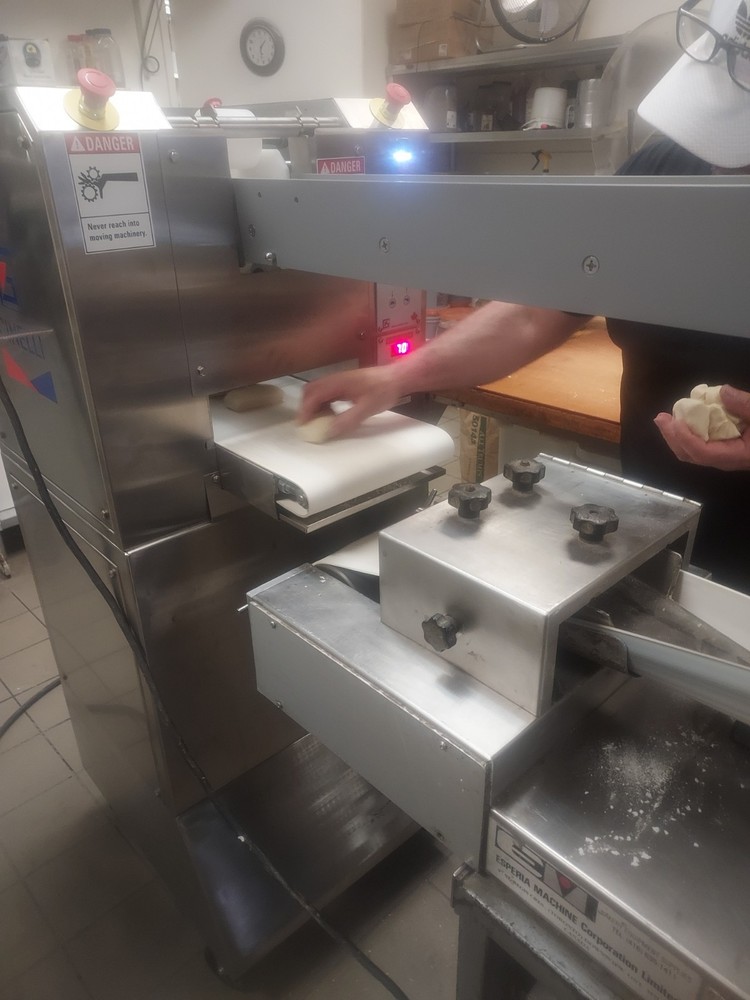 DOUGH DIVIDER VARIABLE SPEED/SIZE
