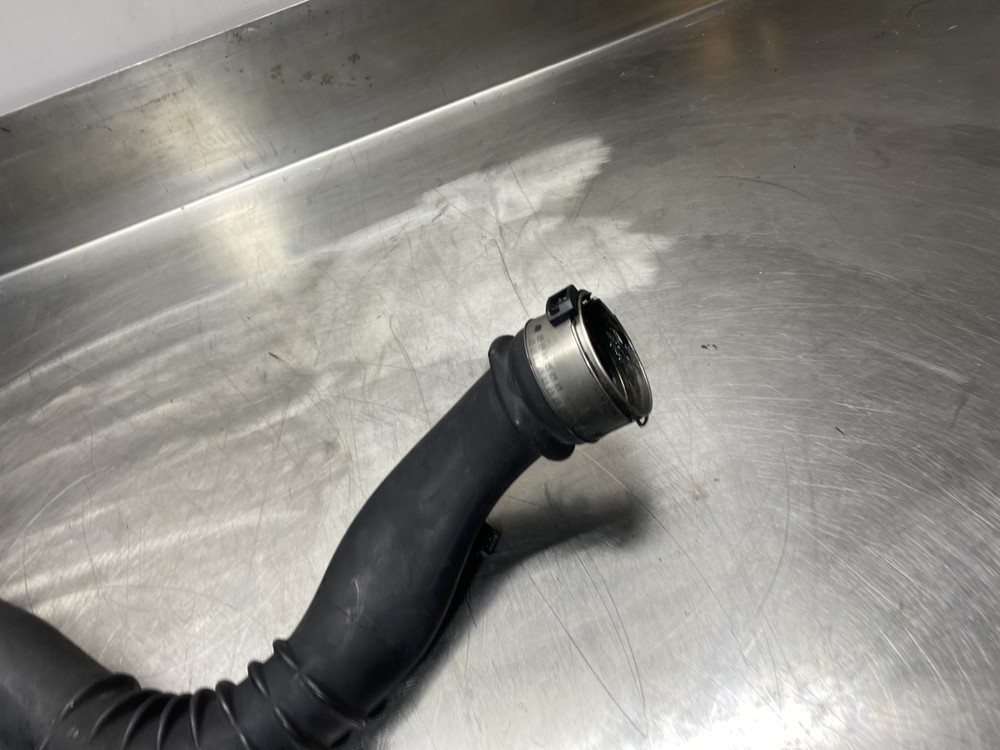 BMW 1 3 SERIES E82 E88 E90 E91 INTERCOOLER HOSE PIPE 7797483