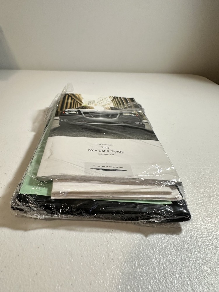Chrysler 300 Owner's Manual Set SRT 2014