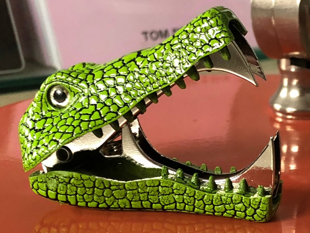 Alligator Staple Remover