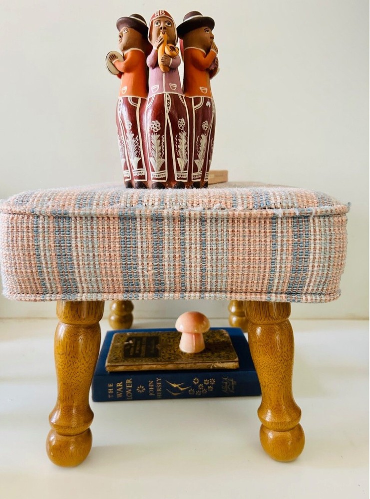 VINTAGE PASTEL WOOD FOOT STOOL