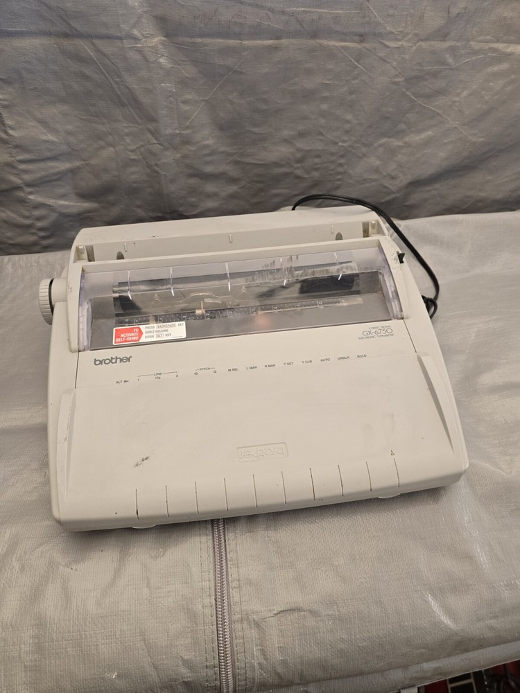 Brother GX-6750 Correctronic Electronic Typewriter