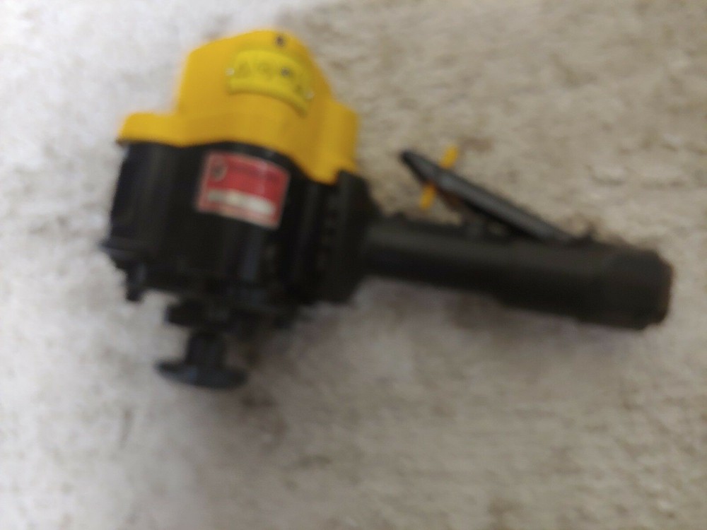 Used Universal Tool Heavy Duty Grinder UT-8761