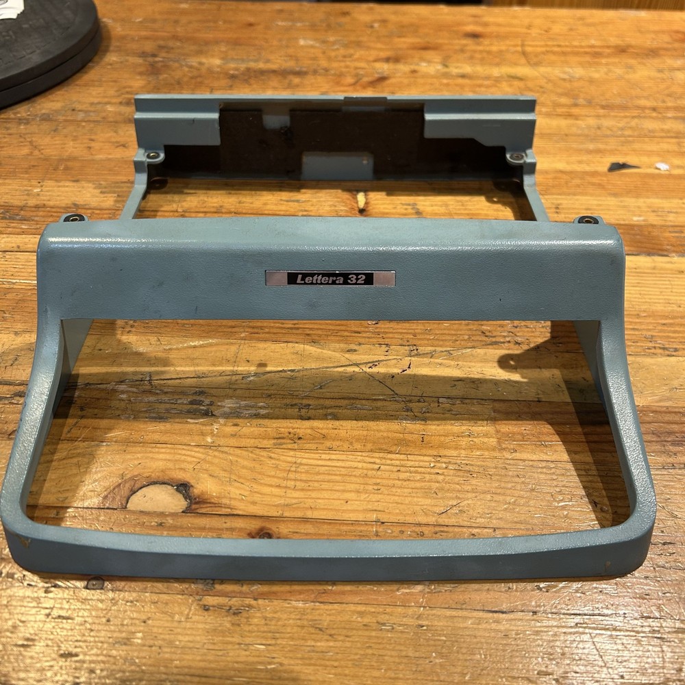 Olivetti Lettera 32 replacement frame/body shell