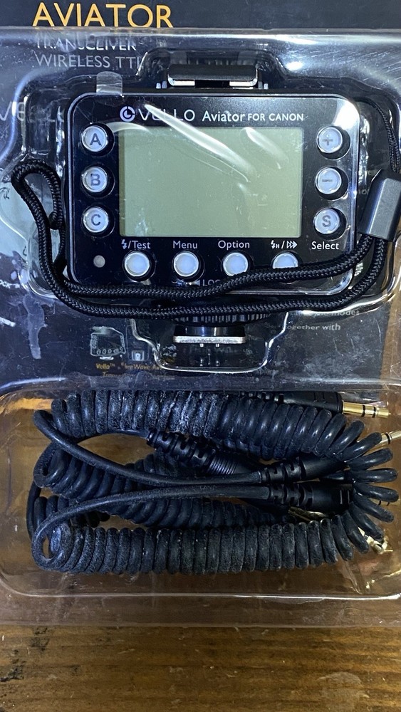 Vello FreeWave Aviator Wireless Flash Trigger Transceiver for Select Canon