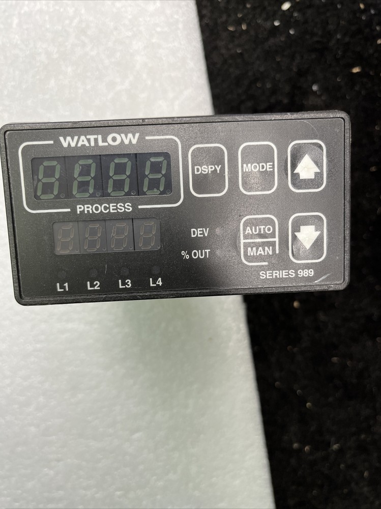 WATLOW 989A-12CD-NRGR Temperature Controller, USED