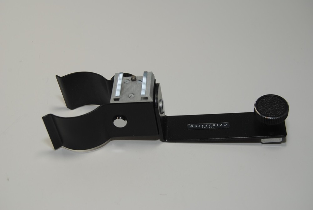 Hasselblad 45039 Adjustable Flash Holder Rotating Bracket