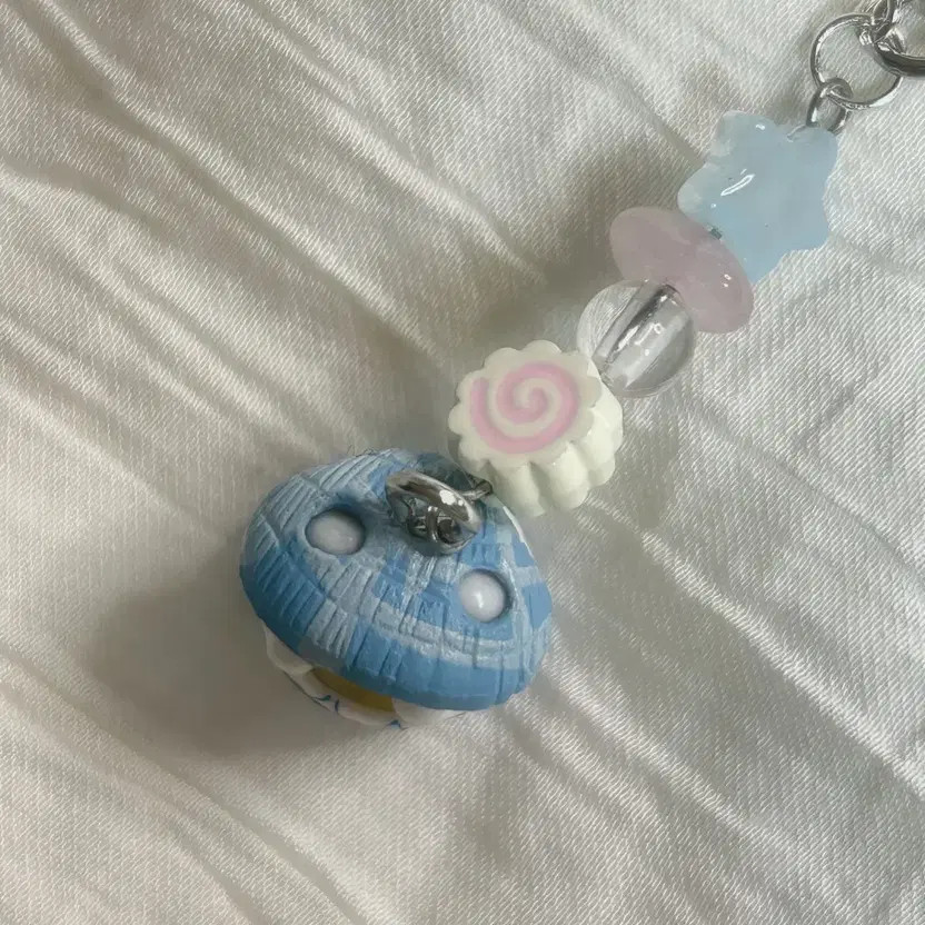 Hello Kitty Rice Bowl Keyring Official