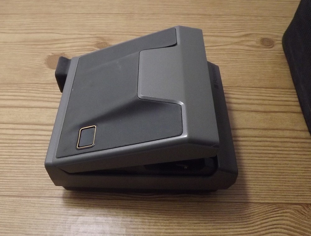 Vintage Polaroid spectra system camera - Untested - with camera bag