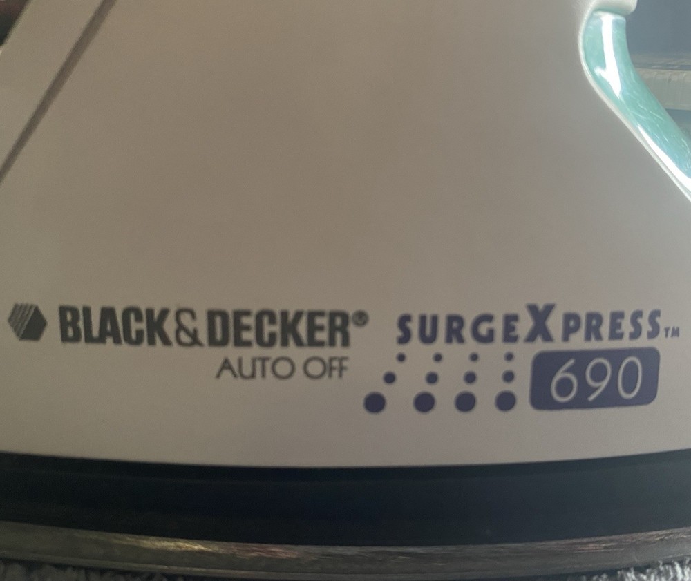 SurgeXpress Steam Iron- BLACK+DECKER - Tested