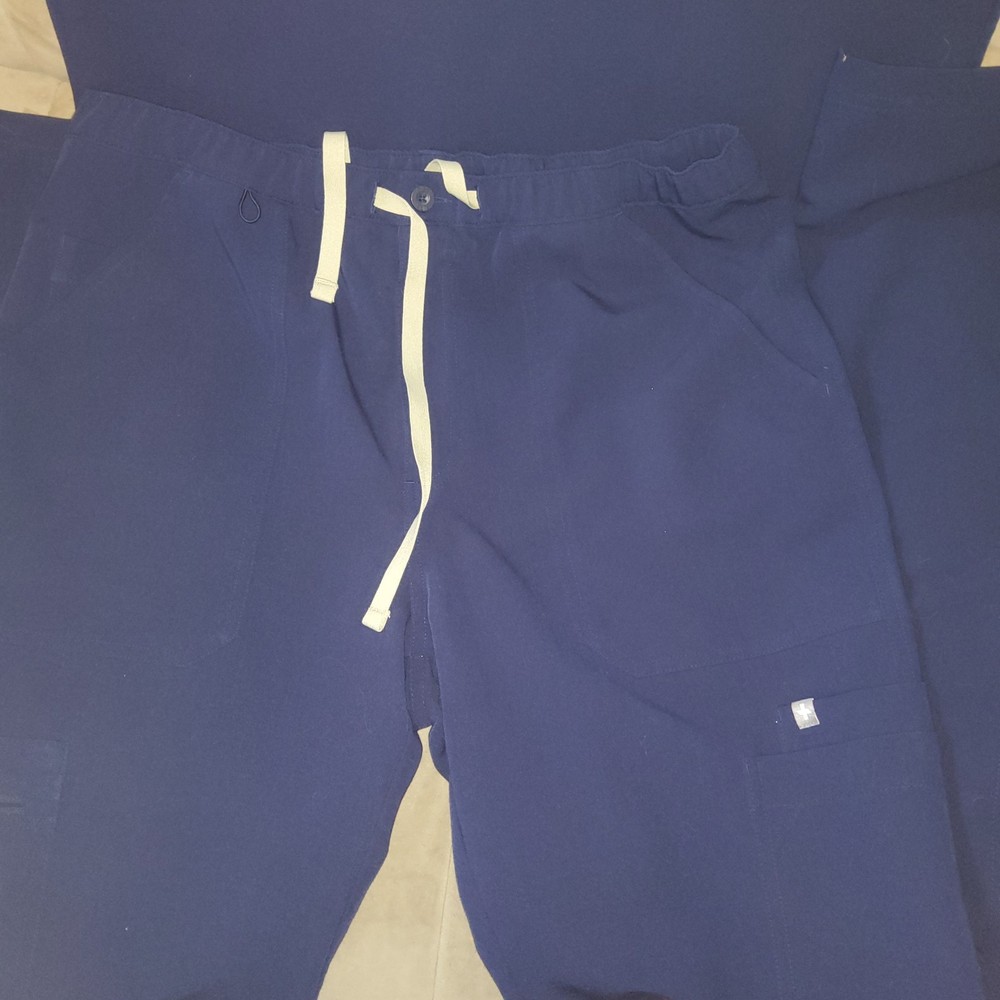 Figs Men’s Dark Blue Scrub Set Medium Pants Small Top Technical Collection