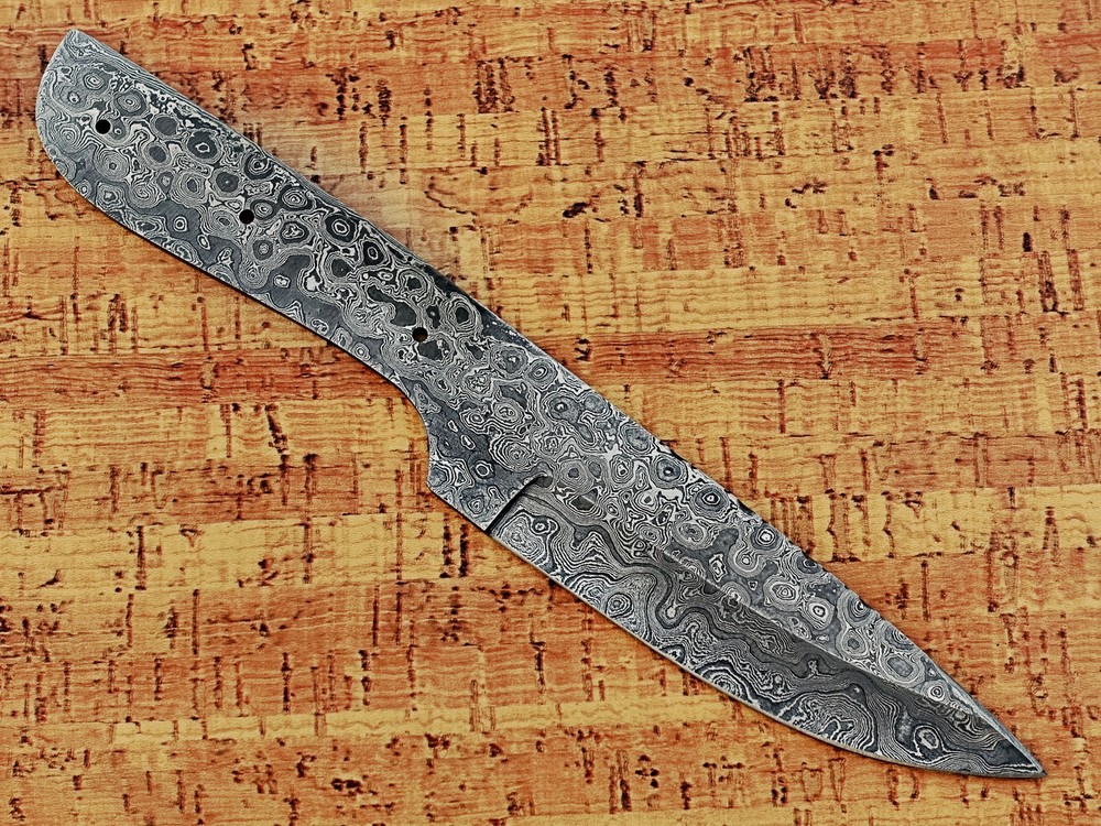 10" drop point blank blade, Rain drop pattern Damascus steel , 4.5" cutting