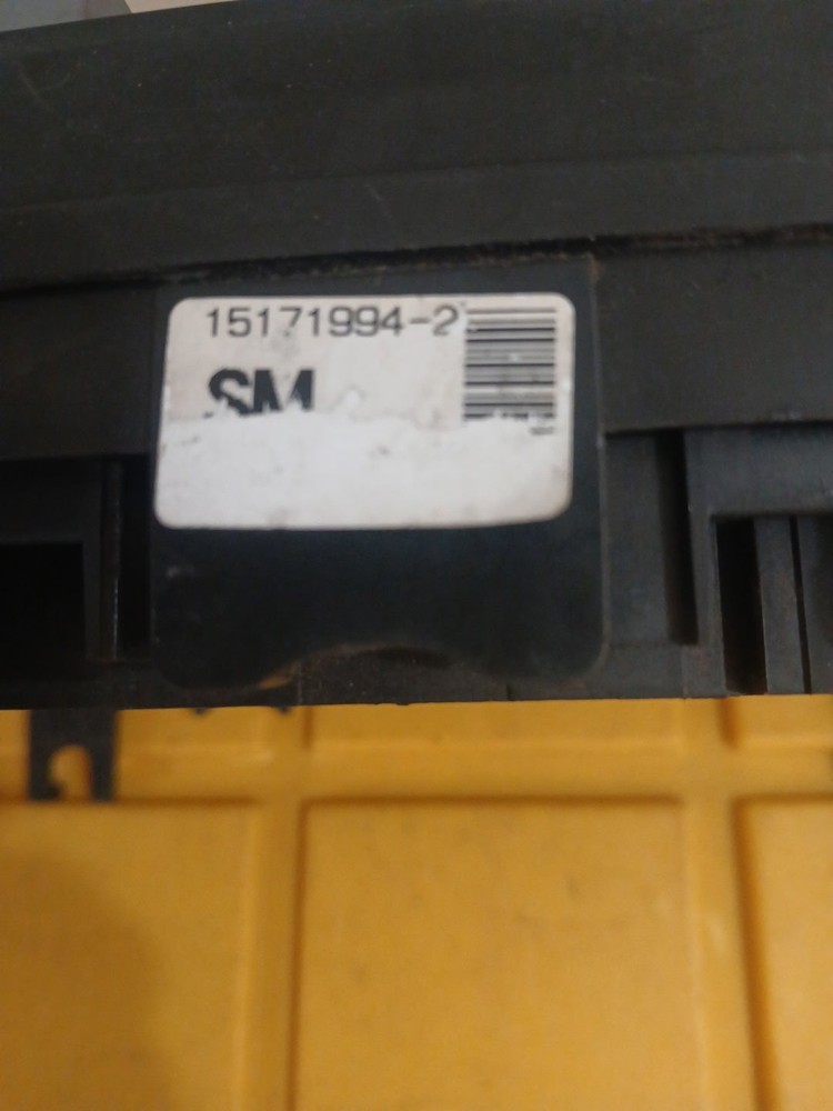 2003 Chevrolet Envoy Fuse Box #15171994