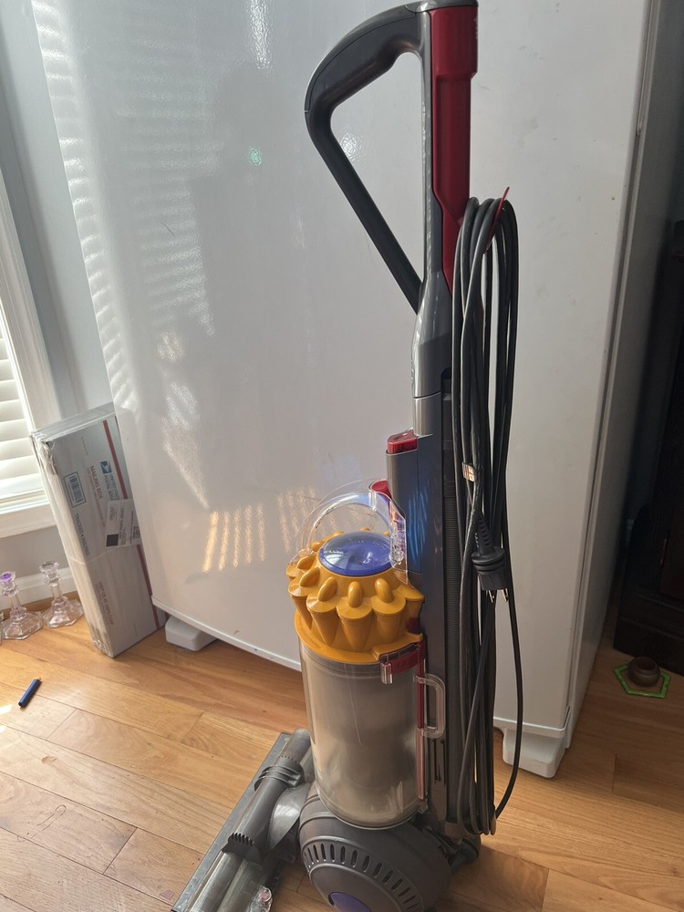 dyson cyclone technology MG9-HEB1219A