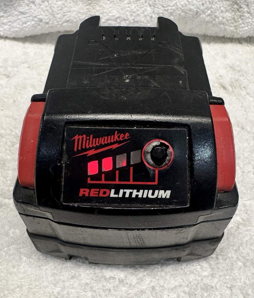 Milwaukee Short Throw Press Tool (2674-20)