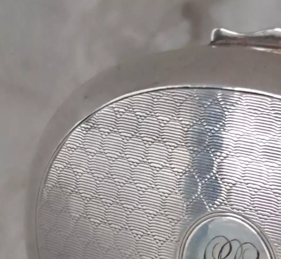 Antique Solid Silver Trinket Box - Birm. 1919.