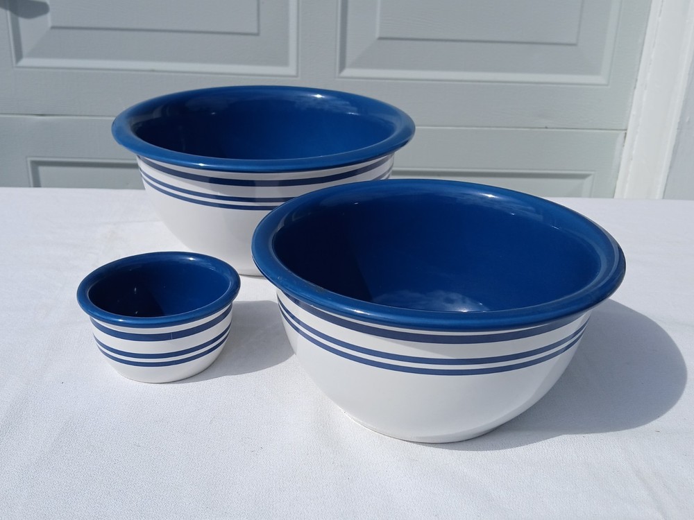 CORELLE Coordinates Stoneware Mixing Nesting Bowls Set - lot of (3)