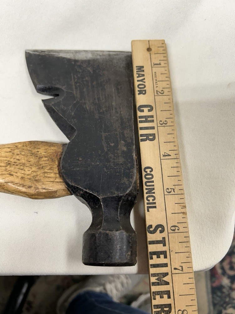 Ward Master Quality 7” Hatchet/Axe W Nail Puller Craftsman Wood Handle