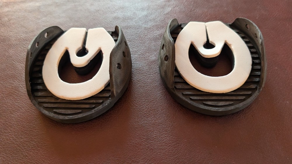 Easy Shoe Performance. 1 Pair. New. Glue-on. Size #0