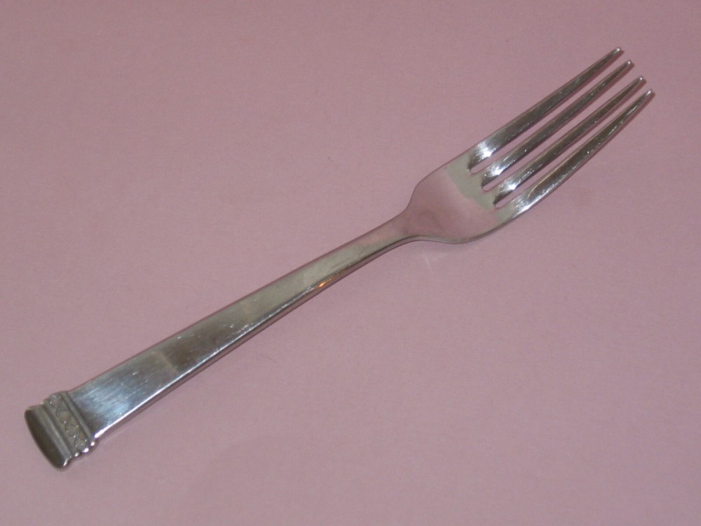 COZUMEL By ONEIDA - 18/10 Stainless Dinner Fork